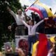 La líder opositora de Venezuela, María Corina Machado, encabeza la protesta en rechazo a los resultados oficiales de las elecciones. Foto: DW.