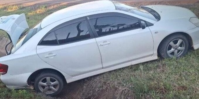 Vehículo abandonado por los malvivientes. Foto: 680 AM.