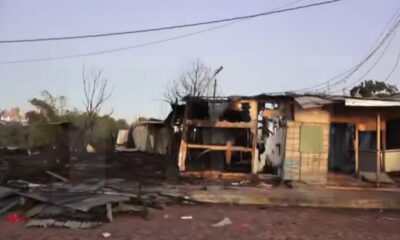 Así quedó parte de las viviendas tras el incendio en la Chacarita. Foto:El Nacional.