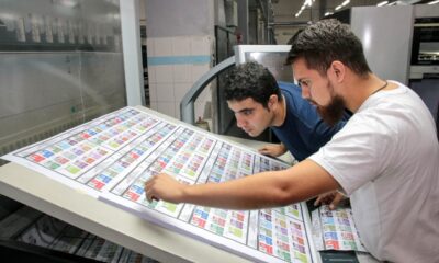 Las papeletas se utilizaban antes de las máquinas de votación electrónica. Foto: Archivo.