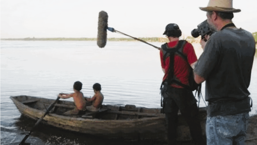 Paz Encina, filmación del corto "Viento sur" (2011), en el río Paraguay. Cortesía