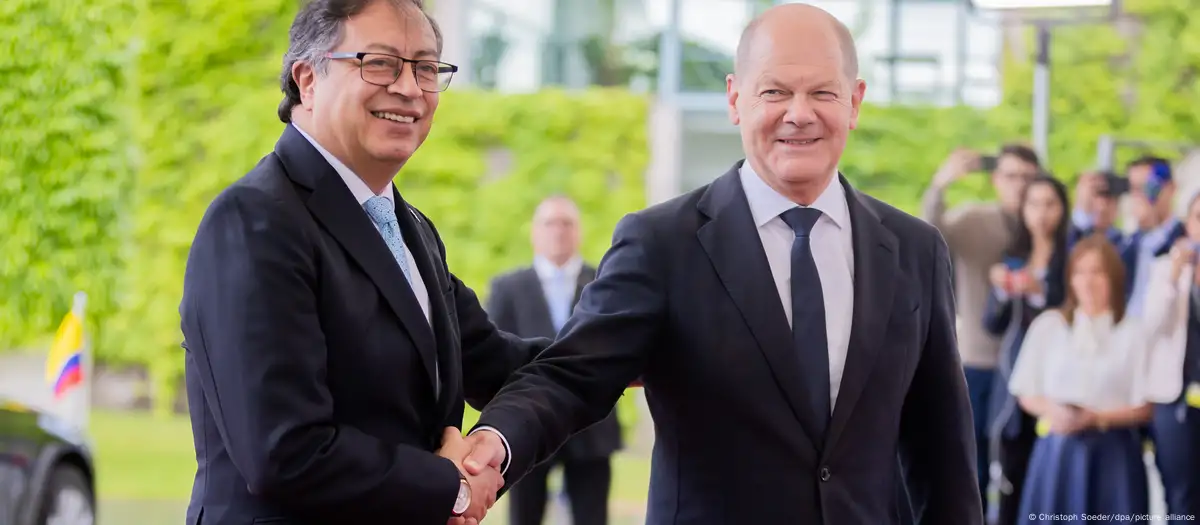 Gustavo Petro y Olaf Scholz. Foto: DW.