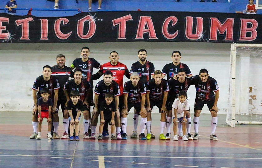 Plantel 2024 de Atlético Tacumbú. Foto: Sol Fariña.