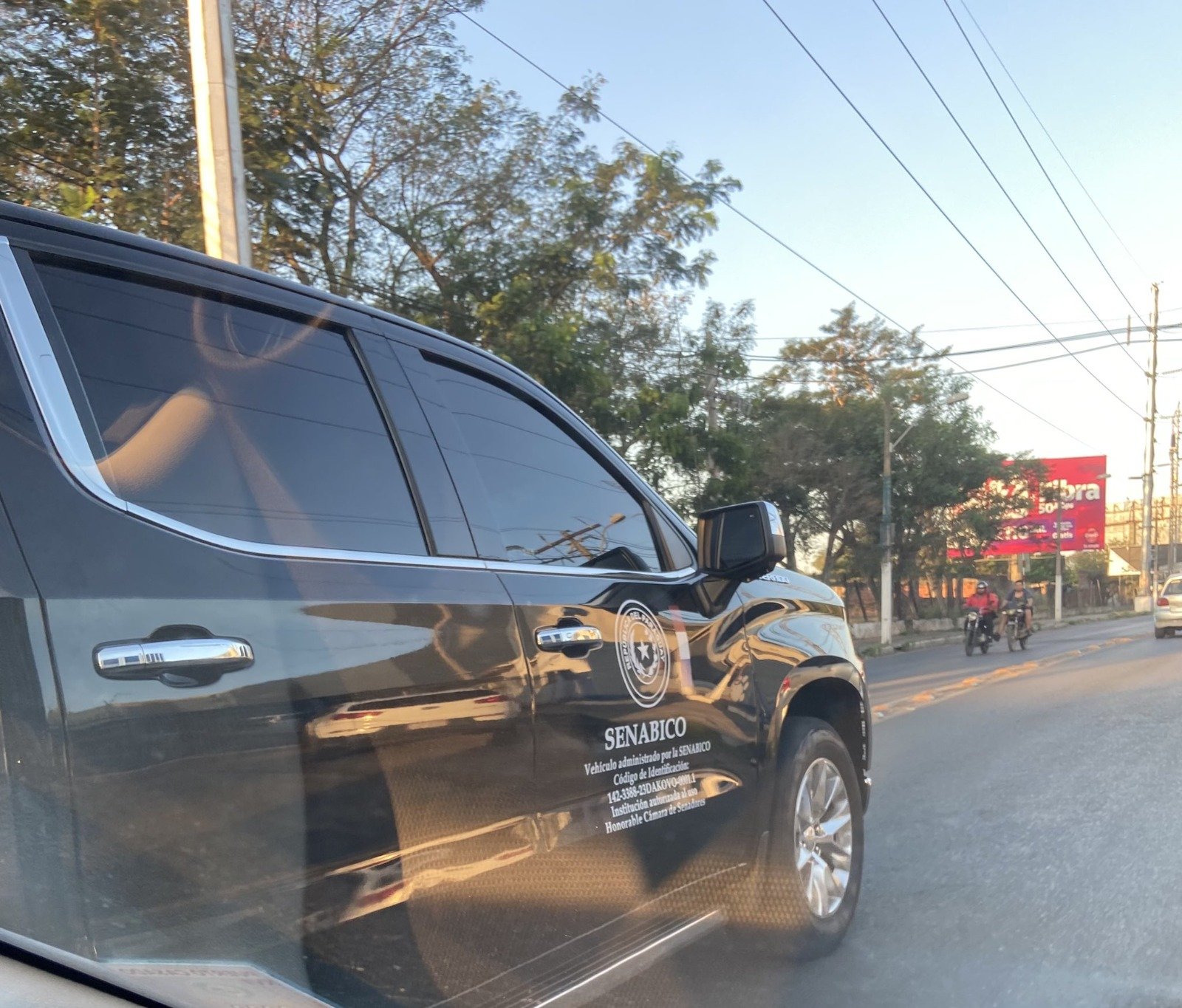 Camioneta lujosa de Diego Dirisio. Foto: @sebaalvareza