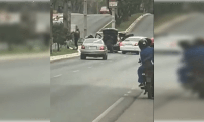 El asalto se registró en plena vía pública. Foto: Captura.