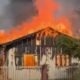 El incendio consumió la vivienda por completo. Foto: Captura.