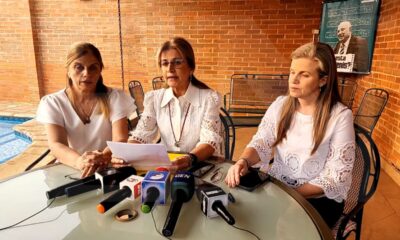 Hijas de Óscar Denis en conferencia de prensa. Foto: EN