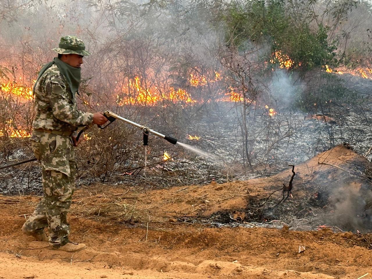 Combate a incendios en el Chaco. Foto: Gentileza.