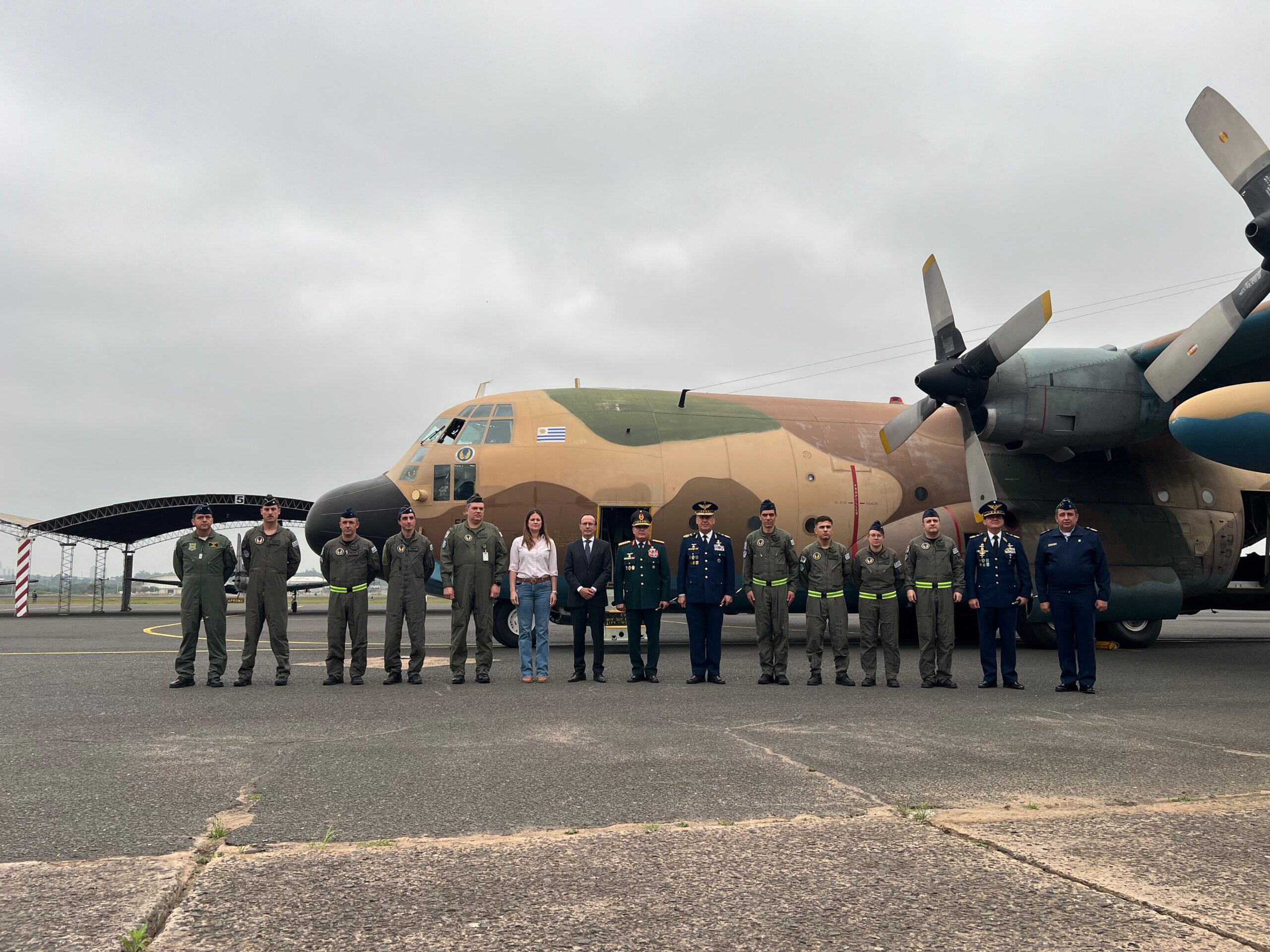 Avión hidrante procedente de Uruguay. Foto: Gentileza.