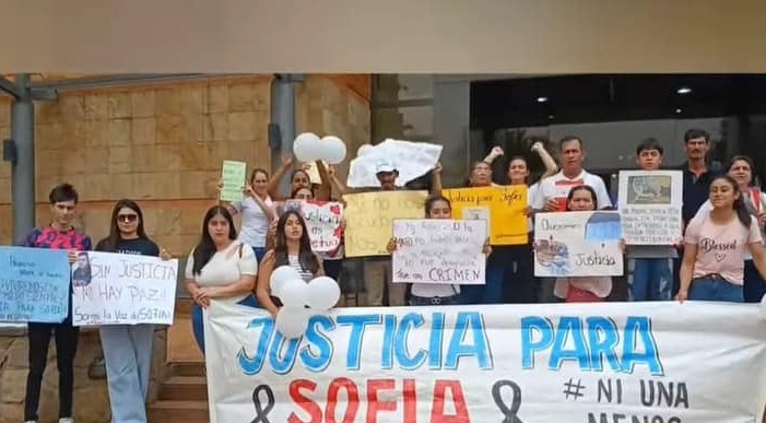 Familiares y seres queridos exigiendo justicia. Foto: Gentileza.