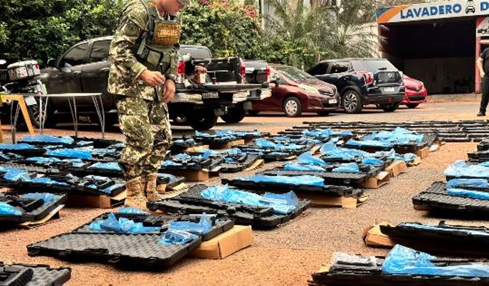 Armas faltantes de comercios fueron a parar a organizaciones del crimen organizado en Brasil. Foto: Gentileza.