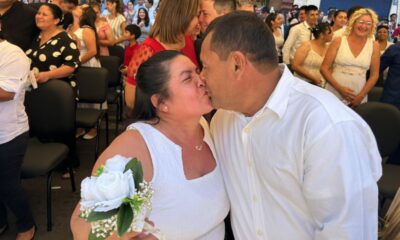 Boda civil comunitaria en el centro de Asunción. Foto: Ministerio de Justicia.