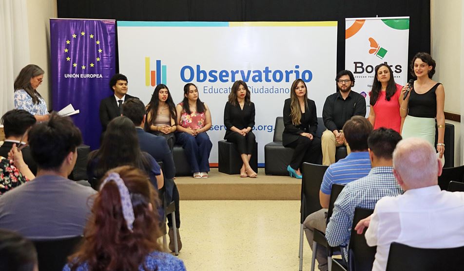 “Datos que cuentan” es un concurso que invita a estudiantes de universidades y de instituciones de Educación Superior a contar historias sobre la realidad educativa del Paraguay. Foto: Gentileza.