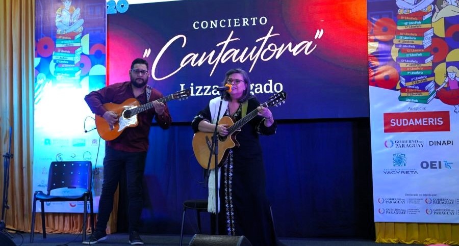 Lizza Bogado aportó su talento en una noche dedicada a la música. Cortesía