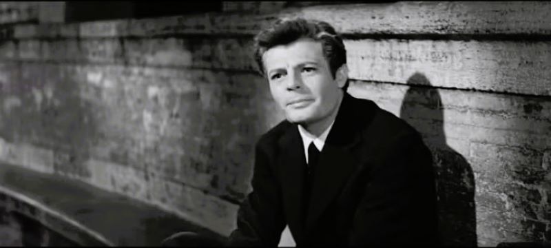 Marcello Mastroianni en "La Dolce Vita", de 1960. Captura