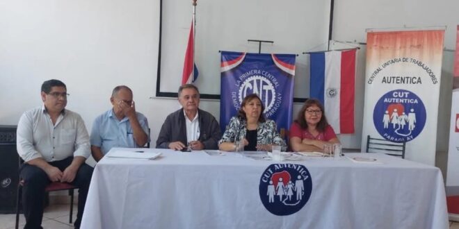 Central de Trabajadores se retiró de la mesa de diálogo. Foto: Gentileza.