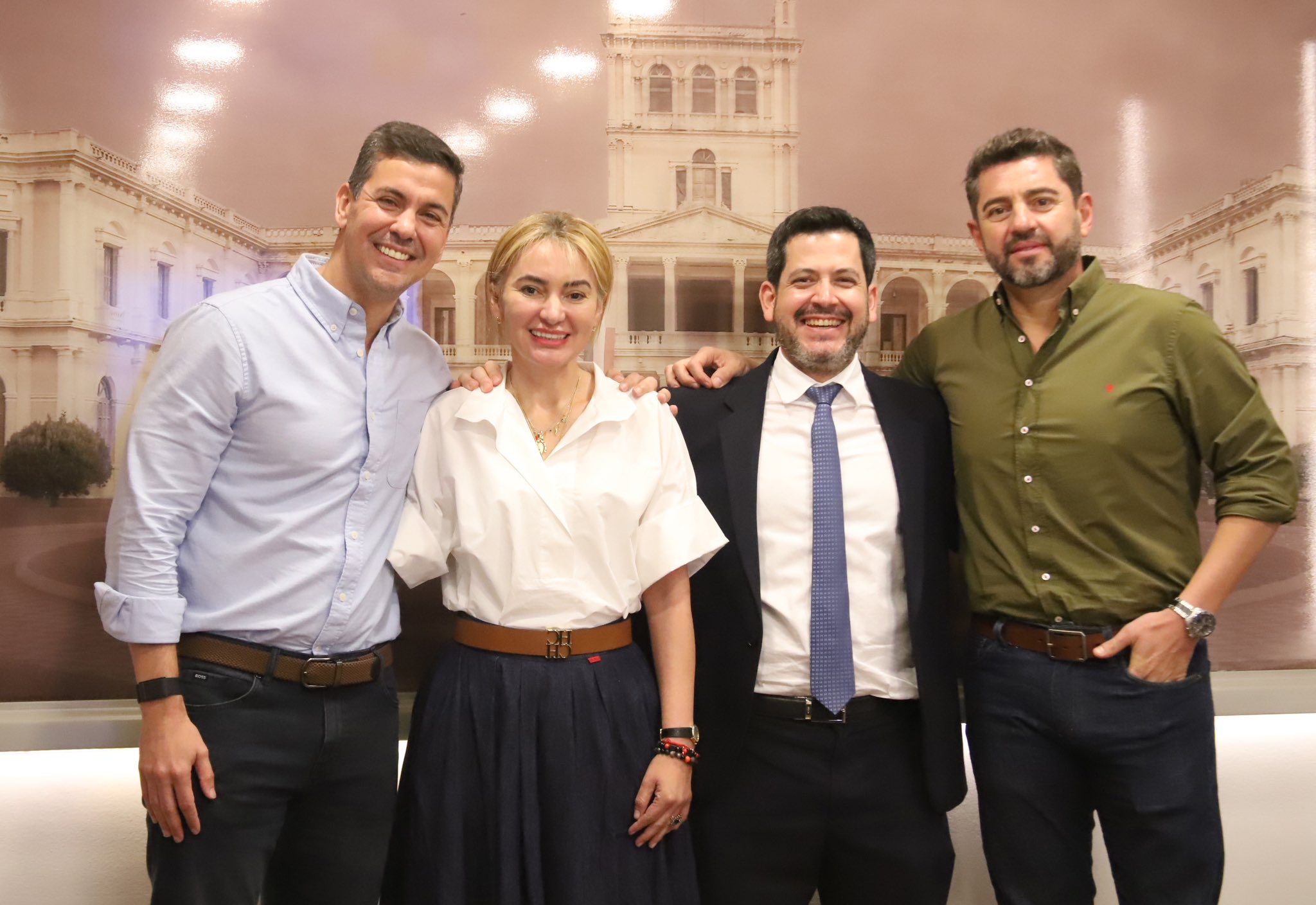 Santiago Peña, Virina Villanueva, Raúl Latorre y Pedro Alliana. Foto: Gentileza.