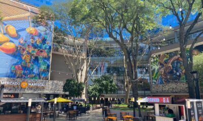 Plaza de comidas del shopping Mariscal. Foto: Facebook.