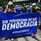 Periodistas reclamando por Democracia. Foto: DW