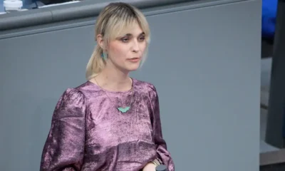 Discurso de la diputada Nyke Slawik ante el Bundestag el 12 de marzo de 2024 durante el debate de la ley de autodeterminación de género. Imagen: Political-Moments/IMAGO