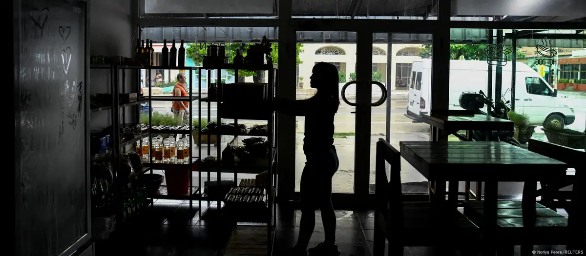 Local comercial en Cuba. Foto: DW.