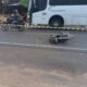 Así quedó la moto tras el accidente fatal. Foto: Captura de pantalla R. 1080 AM.