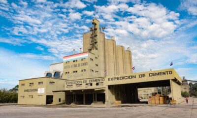 Industria Nacional de Cemento: Foto: Gentileza.