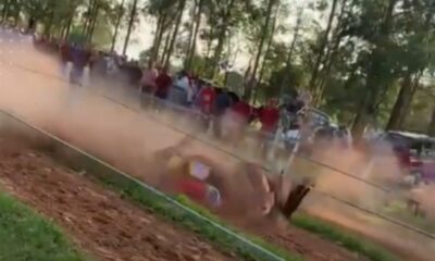 Carrera de caballos. Foto: Captura.