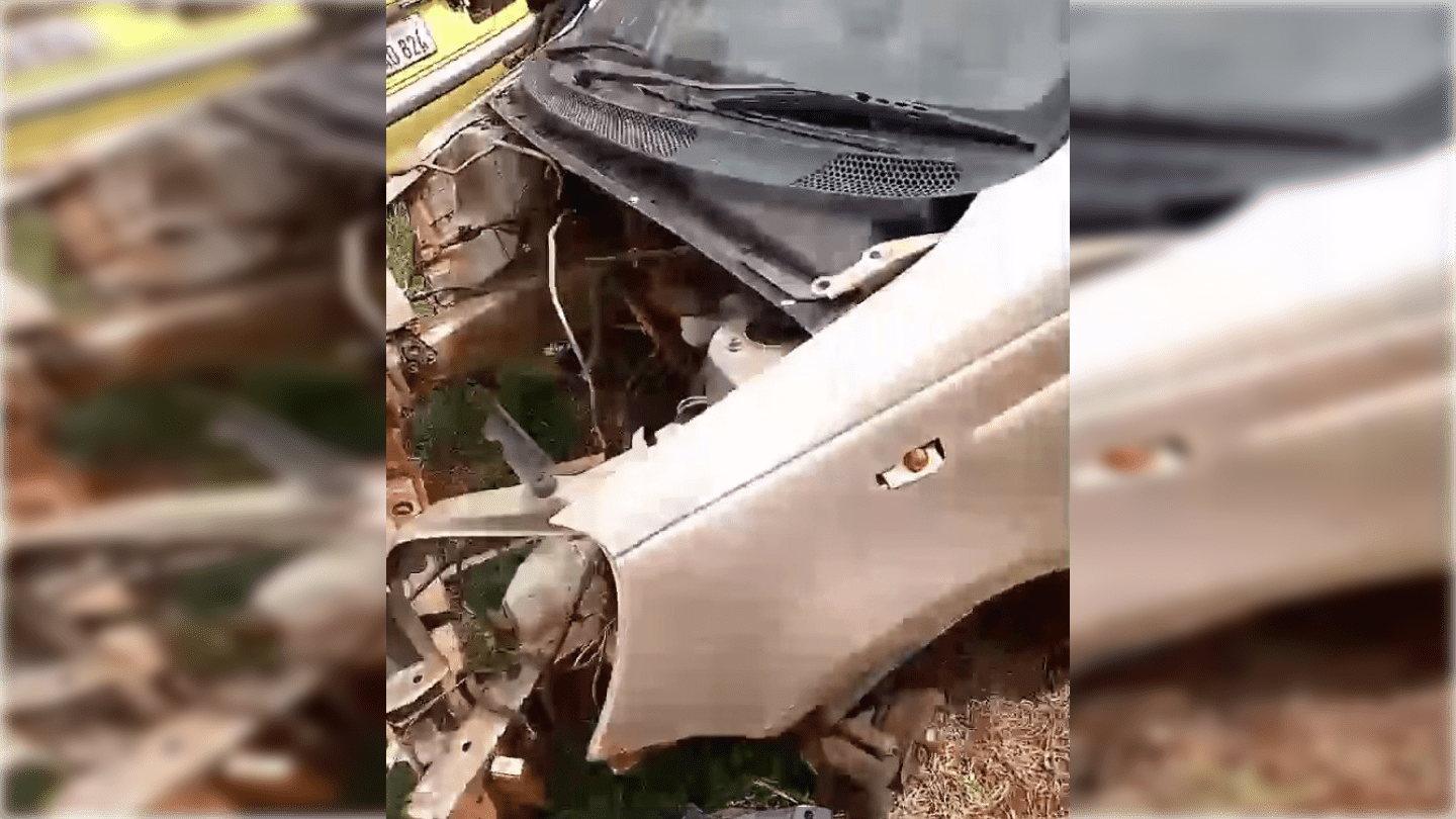 La mujer encontró solo los hierros de su vehículo. Foto: Captura.