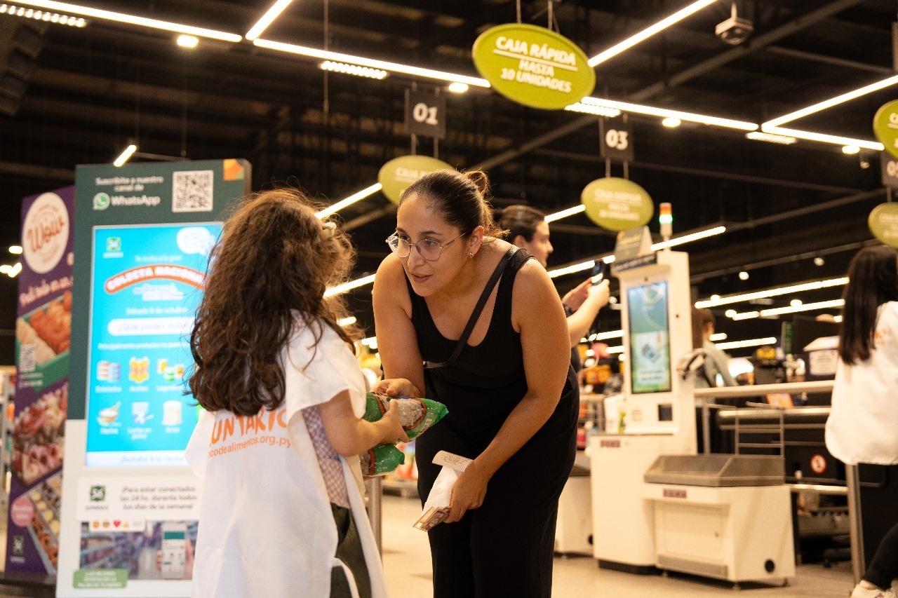 Donación para Banco de alimentos. Foto: Gentileza.