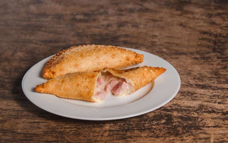 Empanada de jamón y queso. Foto: Cocina casera.