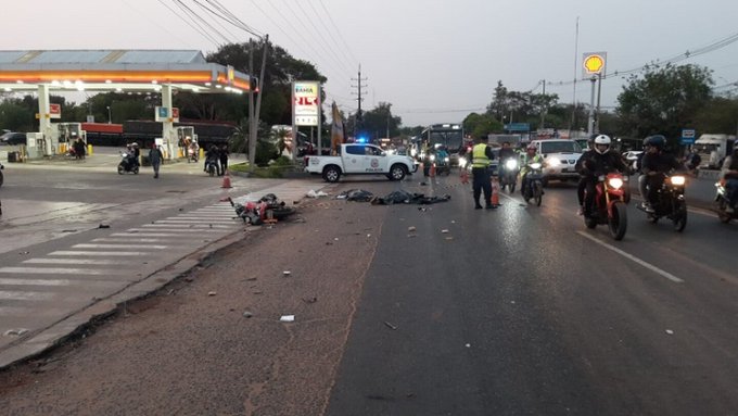 Trágico accidente vial sobre Acceso Sur. Foto: NPY.