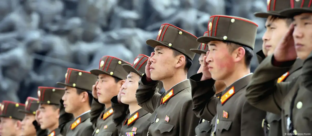 Soldados de Corea del Norte en una parada en Pyongyang. Imagen: picture-alliance/Kyodo