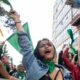 "Los feminismos seguirán con sus luchas", sostiene Leticia Bonifaz, del Comité para la Eliminación de la Discriminación contra la Mujer de Naciones Unidas. Imagen: VANESSA JIMENEZ/AFP/Getty Images