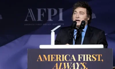 Javier Milei en la gala en Mar-a-Lago organizada por el America First Policy Institute. Imagen: Alex Brandon/AP/picture alliance