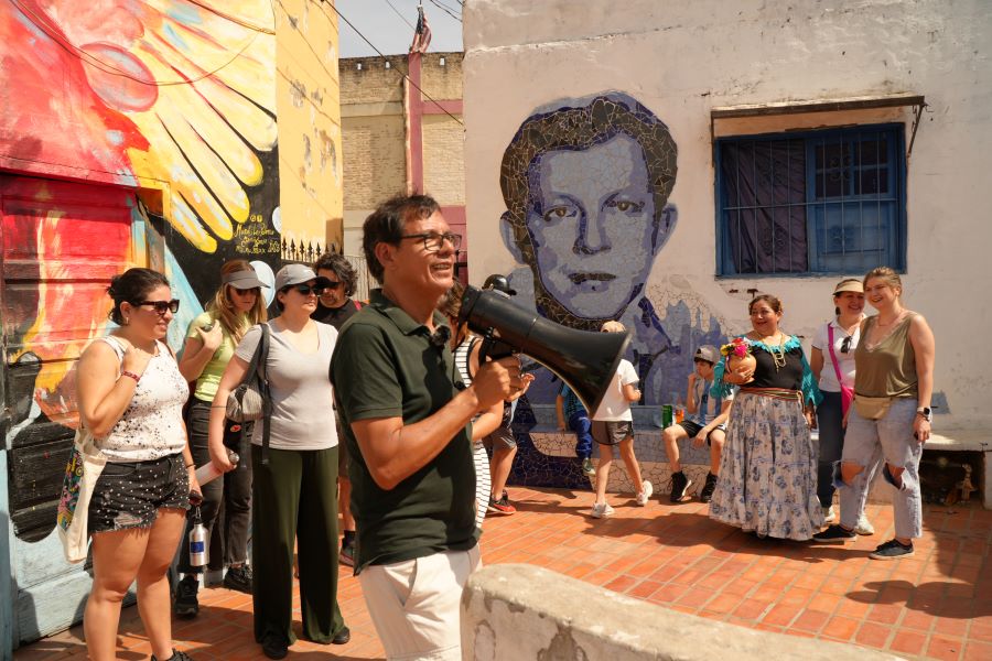 ChacaTours en el barrio del creador de la guarania. Cortesía