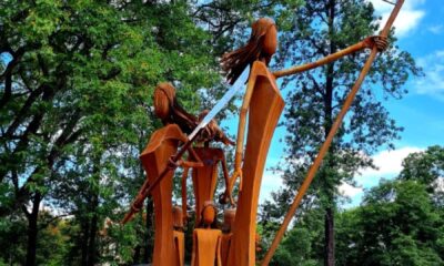 Escultura de Juan Pablo Pistilli en la Plaza de los Héroes de Piribebuy. Cortesía