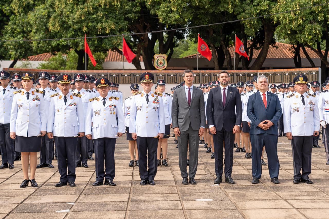 En el acto oficial estuvieron presentes el presidente y vicepresidente. Foto: Gentileza.