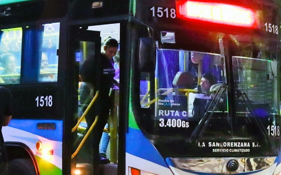 Circuito de buses en la Noche de los Museos. Cortesía