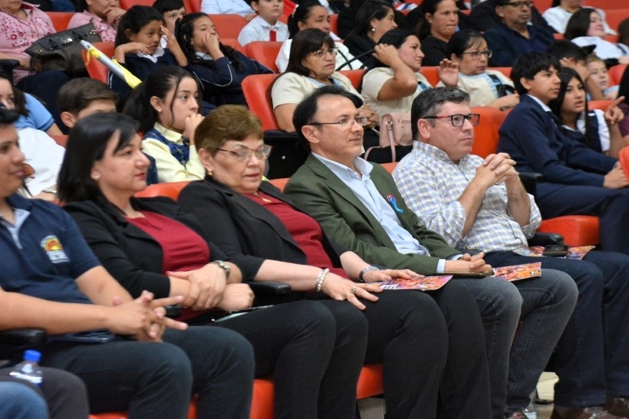 "Un pacto con la lectura" en Ciudad del Este. Cortesía