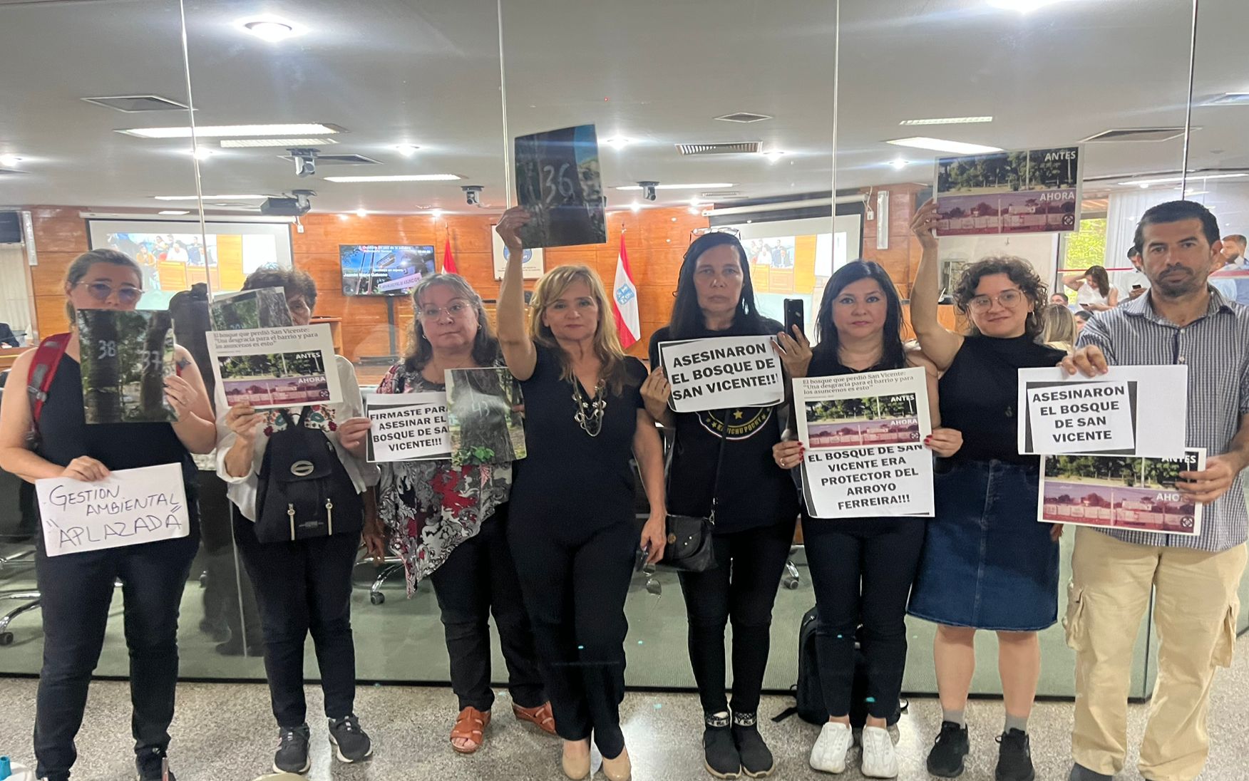 Los vecinos realizaron una protesta ante la Junta. Foto: Gentileza.