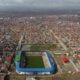 Estadio Municipal de El Alto, ubicado a 4.150 metros sobre el nivel del mar. Foto: La Tercera.