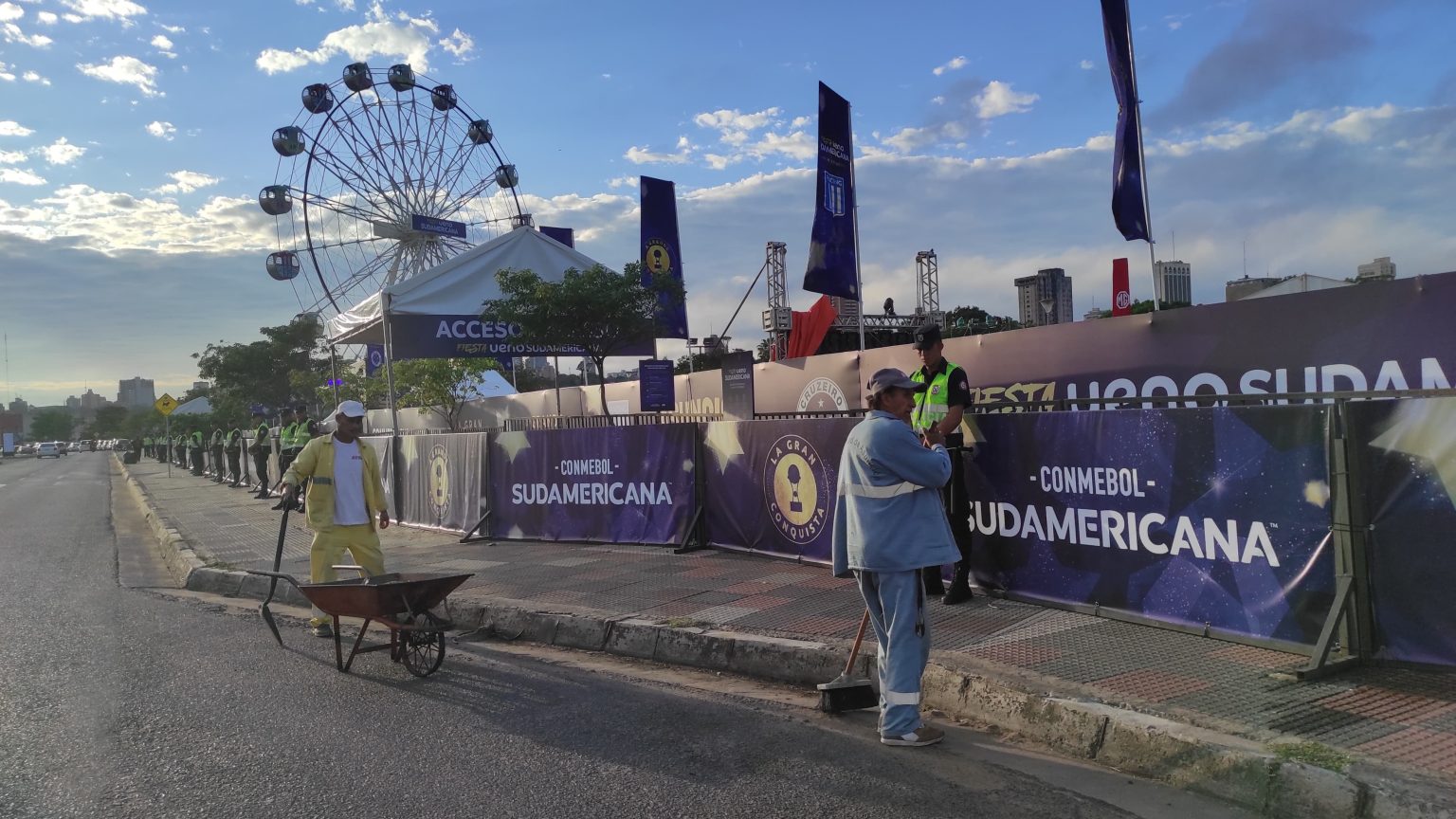 Preparativos para la Copa Sudamericana. Foto: Municipalidad de Asunción.