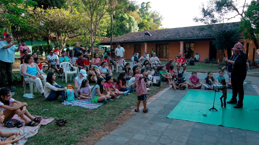 "Arte al Parque". Festivales en el Parque Caballero de Asunción. Cortesía