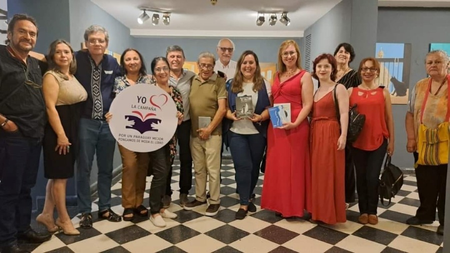 Autores y editores se reunieron para organizar la Gran Gala Literaria 2024. Cortesía