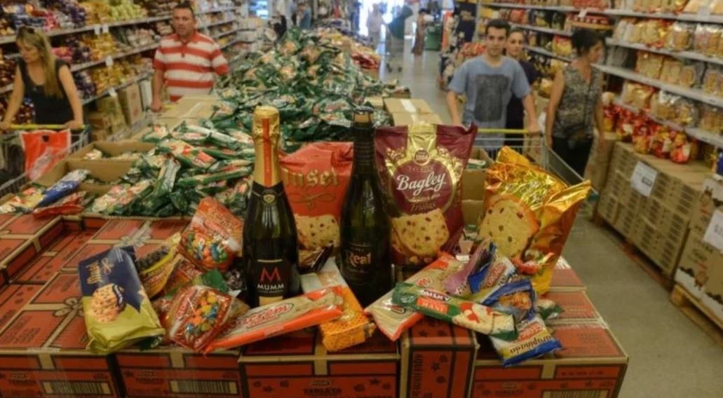 Las compras navideñas serán mucho más caras. Foto: Imagen de referencia.