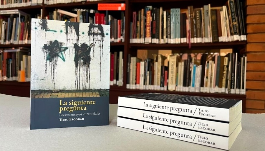 "La siguiente pregunta. Breves ensayos curatoriales", de Ticio Escobar. Cortesía