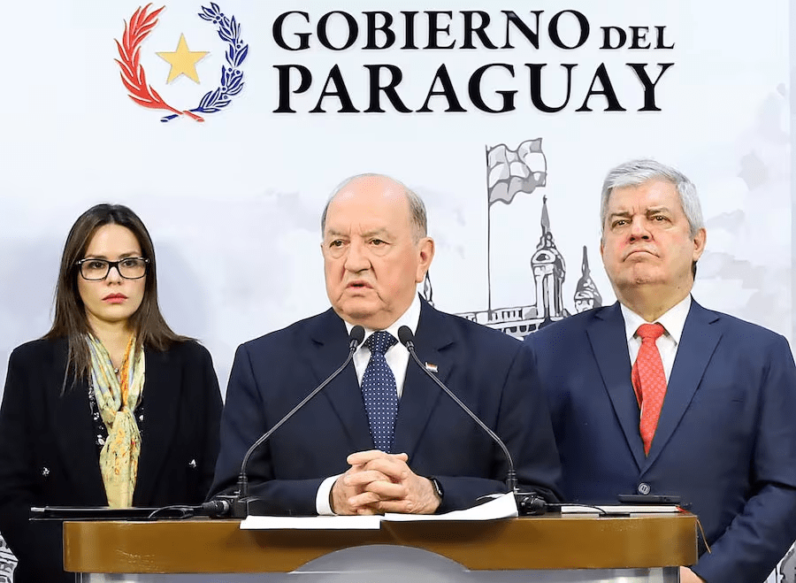 Paula Carro, Cibar Benítez y Enrique Riera. Foto: Gentileza.