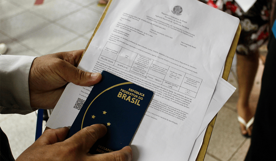 Certificado de vacunación contra la fiebre amarilla para viajar al Brasil. Foto: Gentileza.