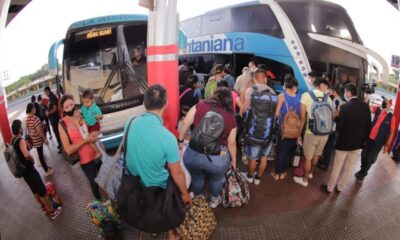 Pasajeros alistándose para viajar. Foto: IP Paraguay.